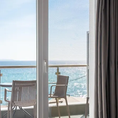 Konukevi Centralviewsuites 3*